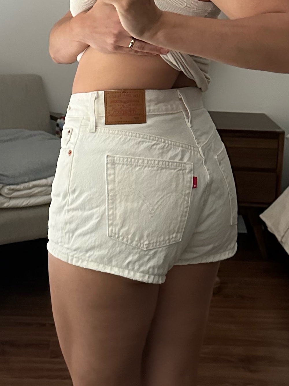 Levi’s white high waisted white cotton shorts